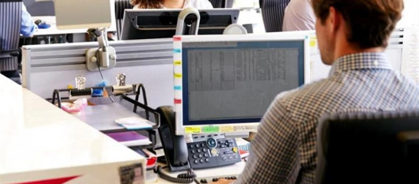 Κατατέθηκε στη Βουλή η μείωση ασφαλιστικών εισφορών εργαζομένων κατά 3 μονάδες